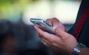 ‘Unlimited’ plans leading to 50% more data use, Rogers says
