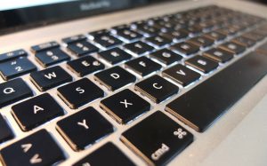 Quebec judge approves Apple class action settlement