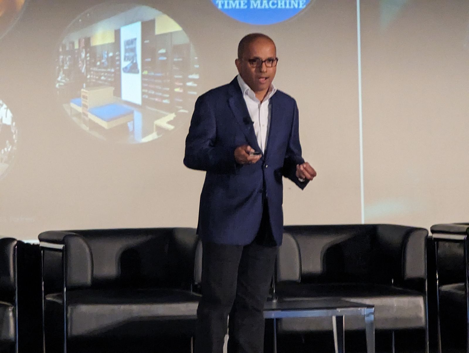 Telecoms must reach out to next generation of customers: CTS keynote