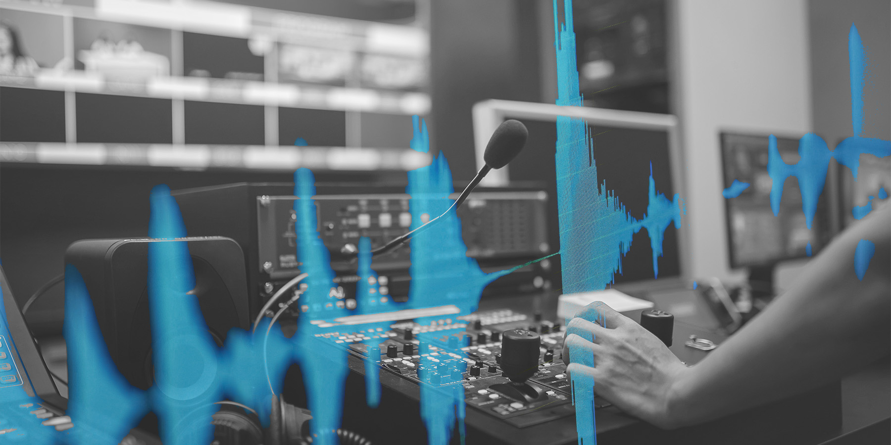 MPs ask CRTC to impose French-language content quotas on English-language radio stations
