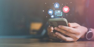 Q&A: Ottawa’s social media bill gets passing grade from Internet Society
