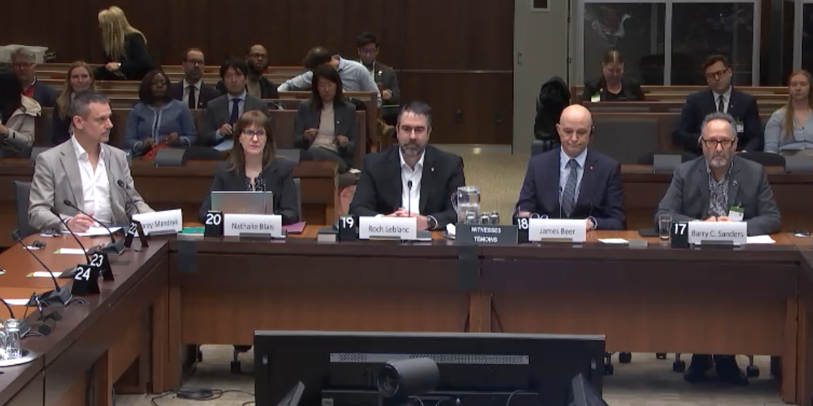 Telecom union calls on government to protect Canadian jobs by regulating AI use in industry